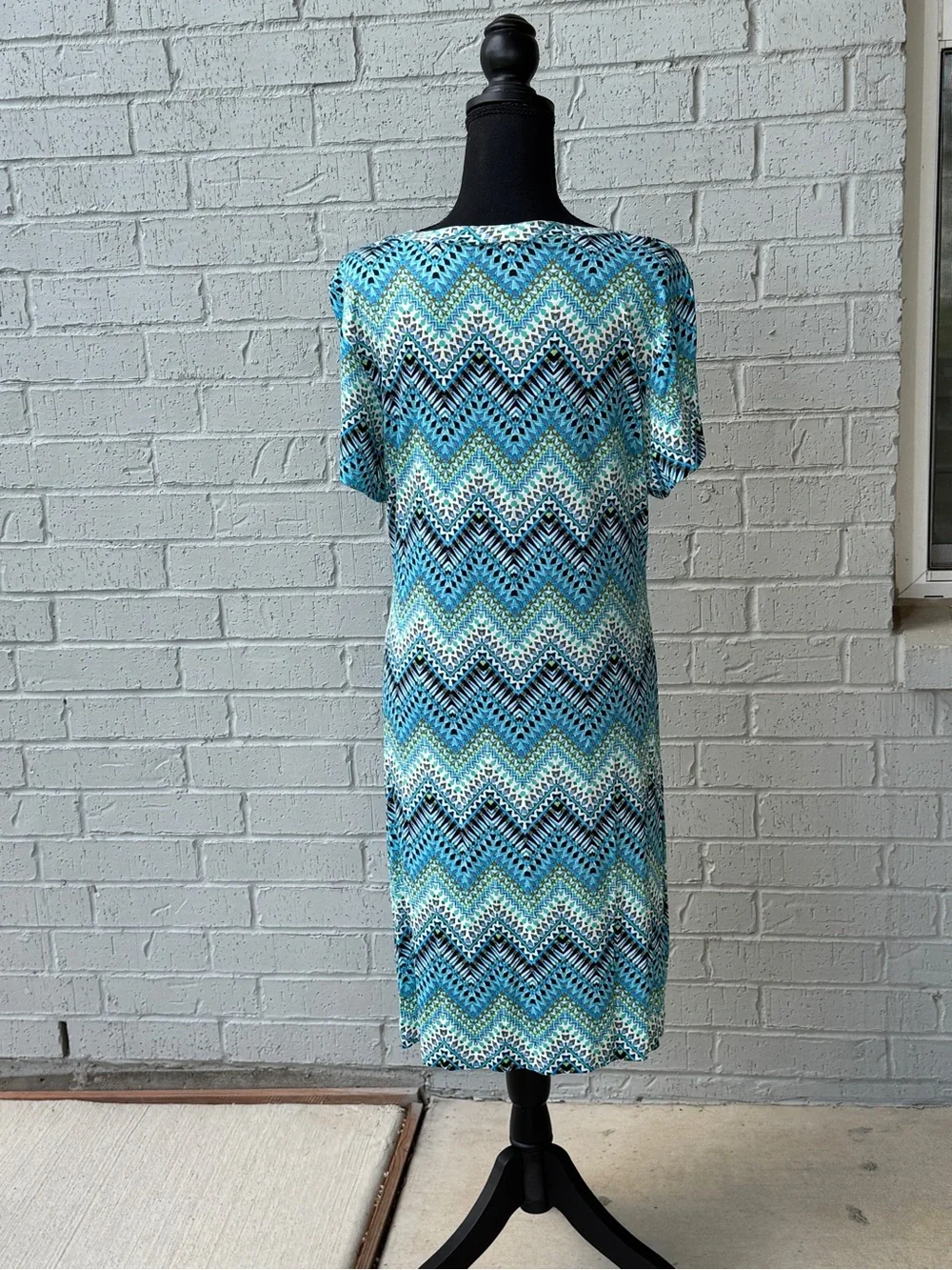 Women’s Blue Chevron Midi Dress - Casual Summer Style - Picture 3 of 5